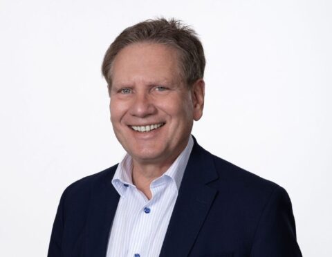 Bruce L. headshot