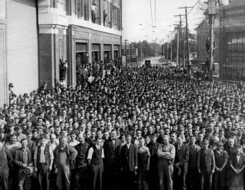 Ford of Canada workers circa 1914