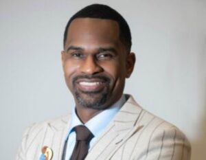 Kwame Simmons Sr. headshot
