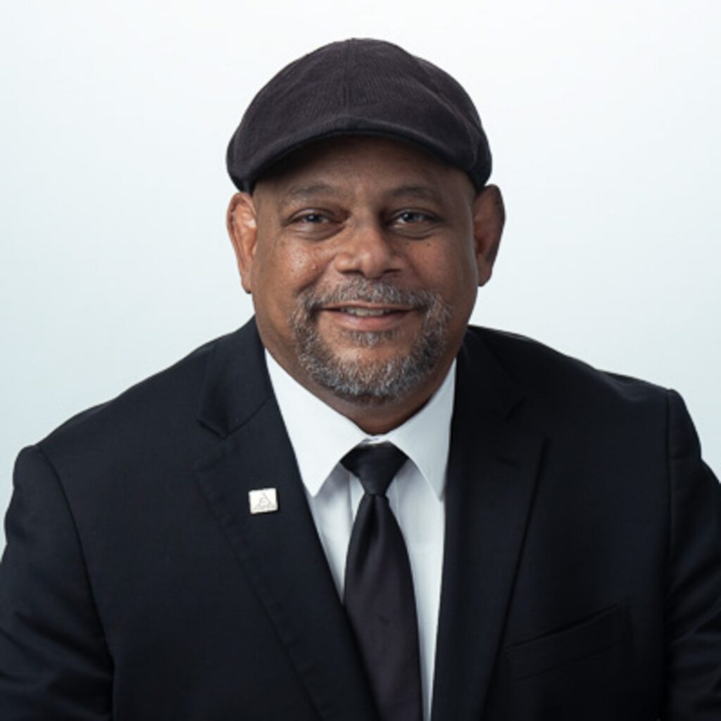 Hyle Robbins headshot